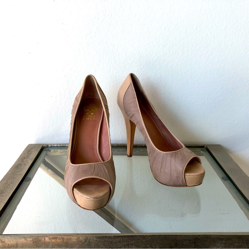 Vince Camuto - 6.5 - Champagne